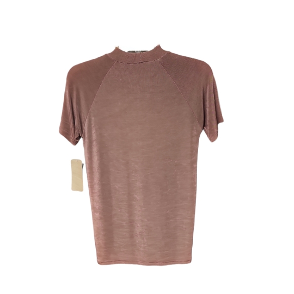 NWT Women's Roar Coffee Brown Short Sleeve Crew Neck Top Size M - Picture 2 of 5